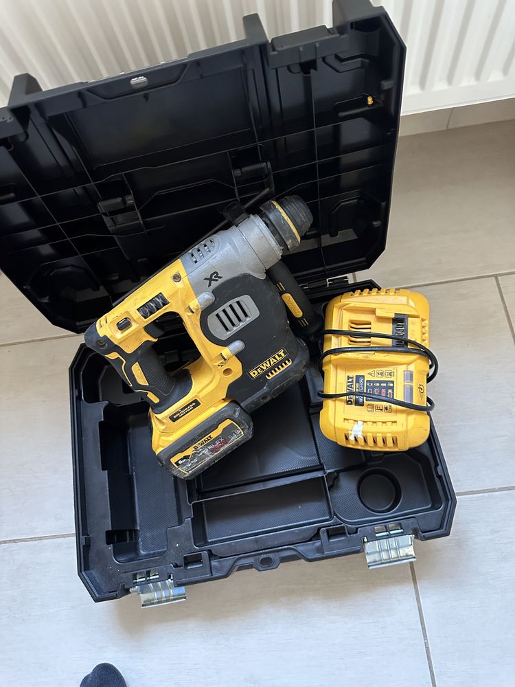 Vand rotopercutor dewalt