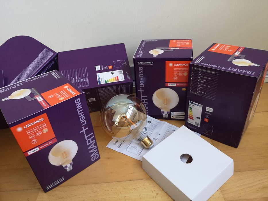 Bec inteligent (lampa) Smart LED tehnologie ZigBee glob auriu reglabil