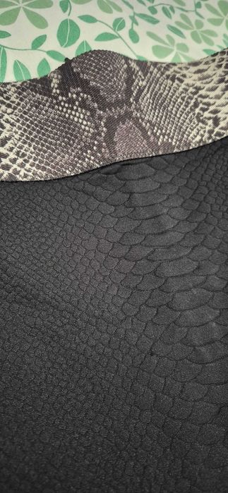 Fusta midi tip creion Christopher Kane