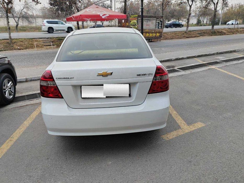 Продаю Nexia 3  2017 года