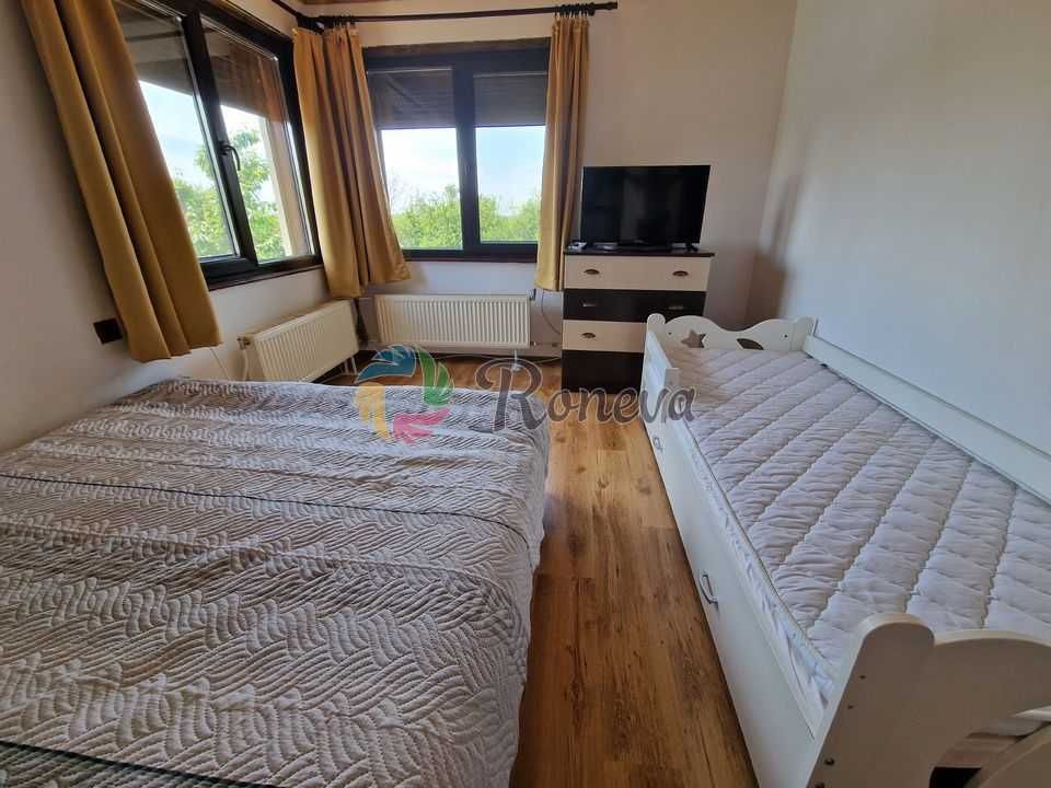 Продава се Къща в с. Ловчанци, Област Добрич - 180 кв.м за 1334 €/кв.м - Снимка #10