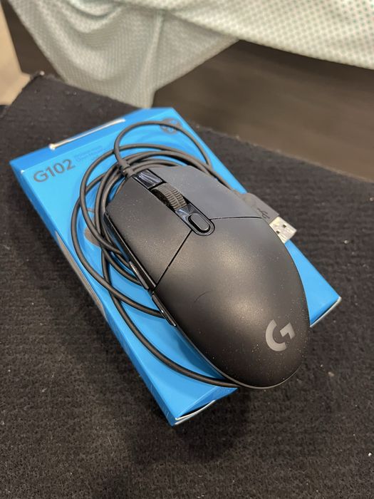 Мишка Logitech g102