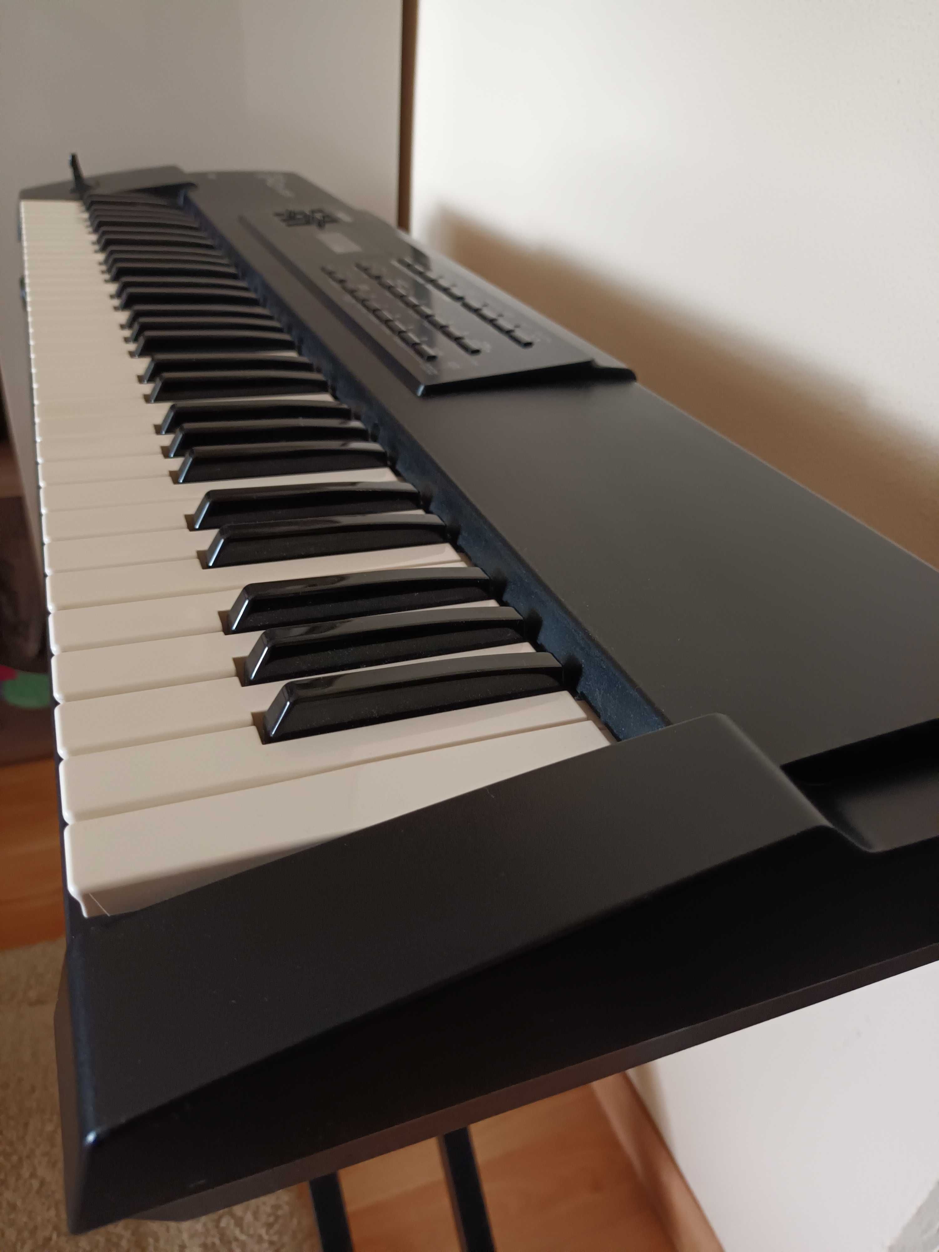 Roland xp 10  sintetizator