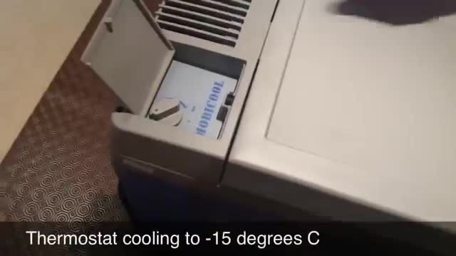 Хладилник*Фризер Dometic B40 Mobicool hybrid 12v и 220v — 15 c