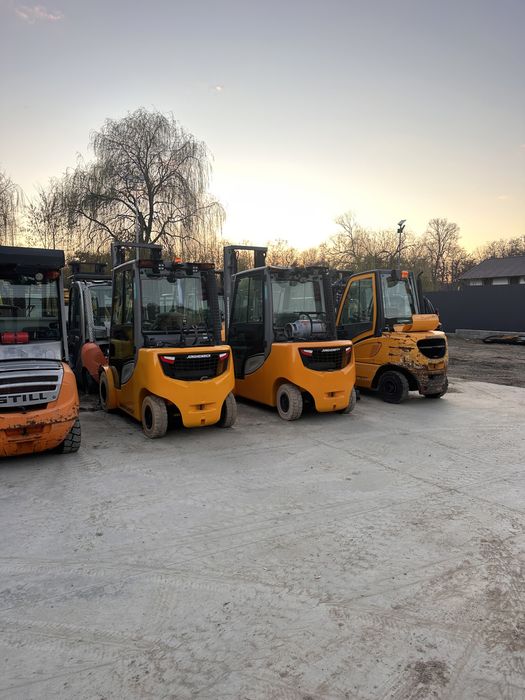 Vand din stoc motostivuitoare/lize diesel, gaz, electric