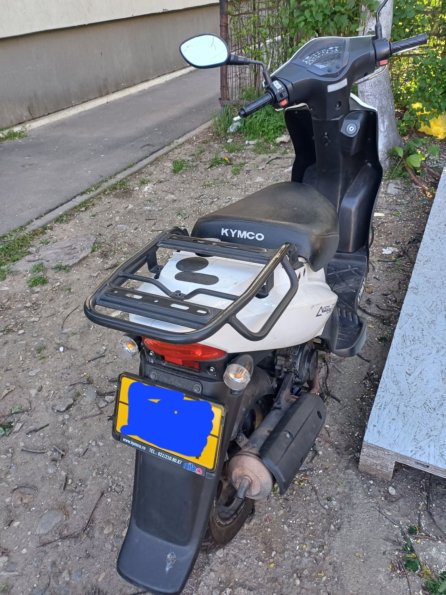 Inchiriez scutere  50-  125cm