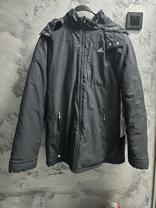 Топ оферта! Зимно яке Adidas промо Коледа