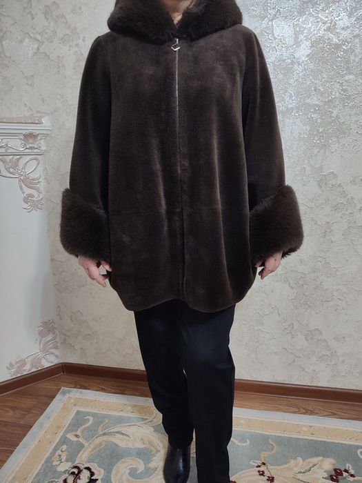 Продам женскую шубу за 17 тысяч тг