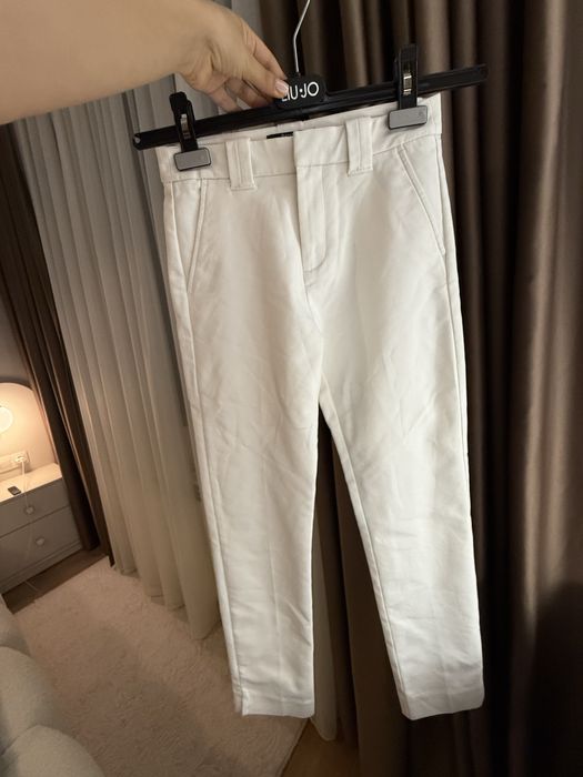 Нови Панталони Манго