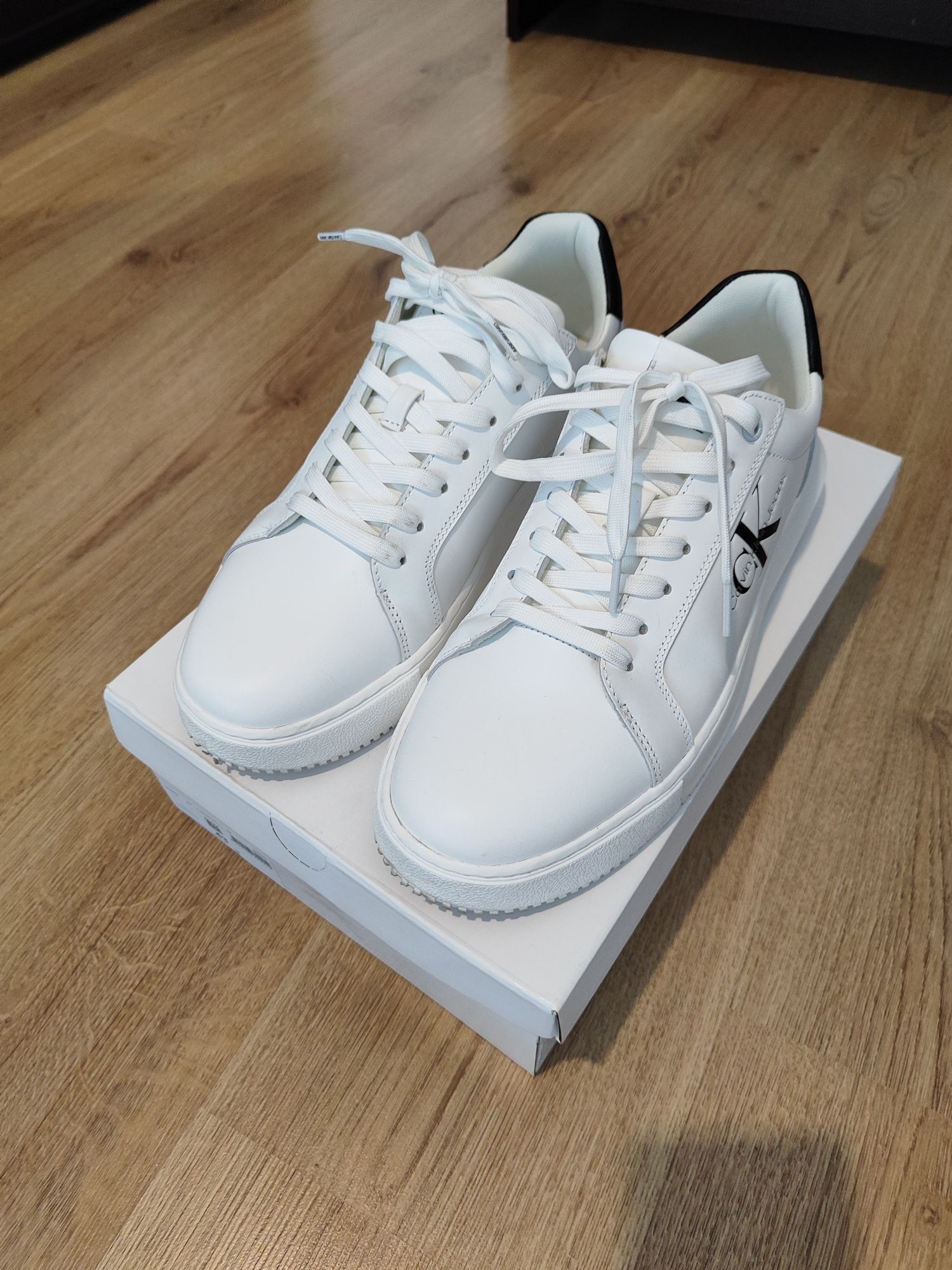 Кецове Calvin klein 43