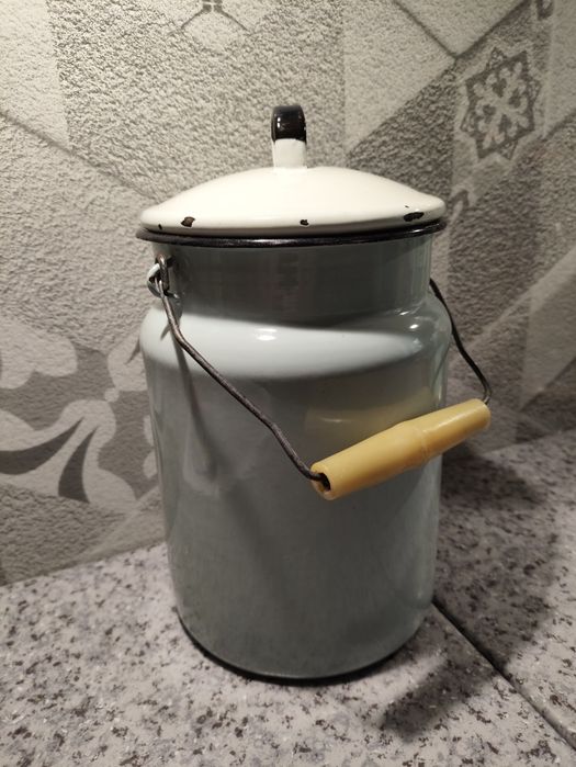 Продам Бидончик эмалированный