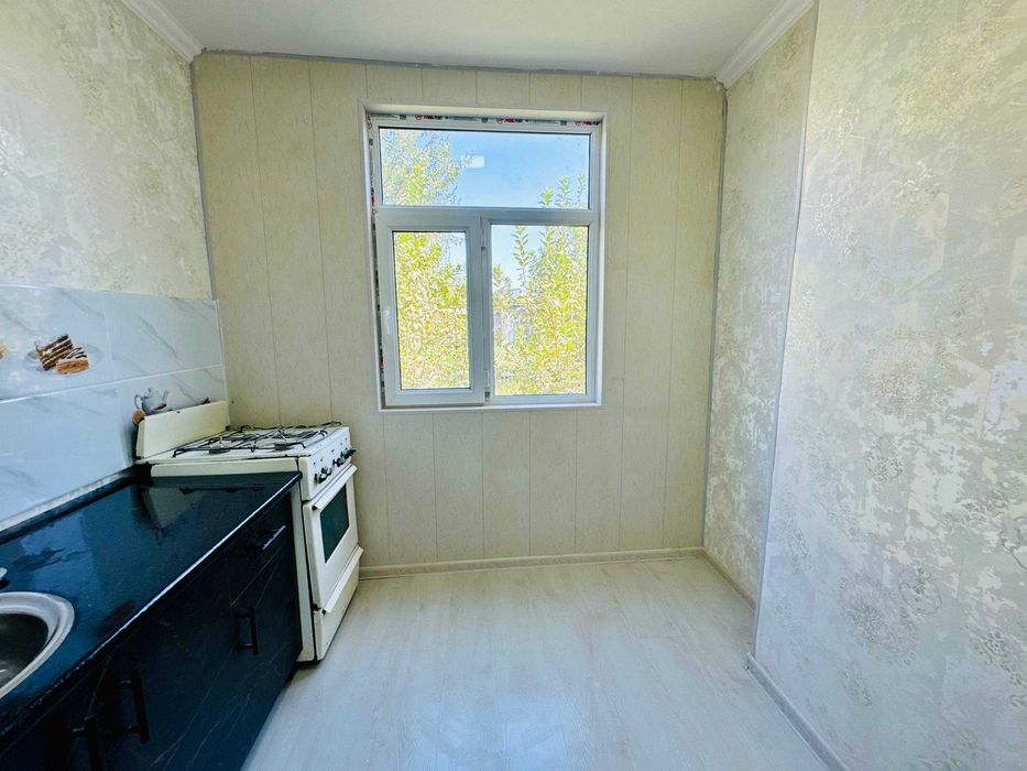 Buxoroda kvartira sotiladi 2 xonali 56m2 1-qavat