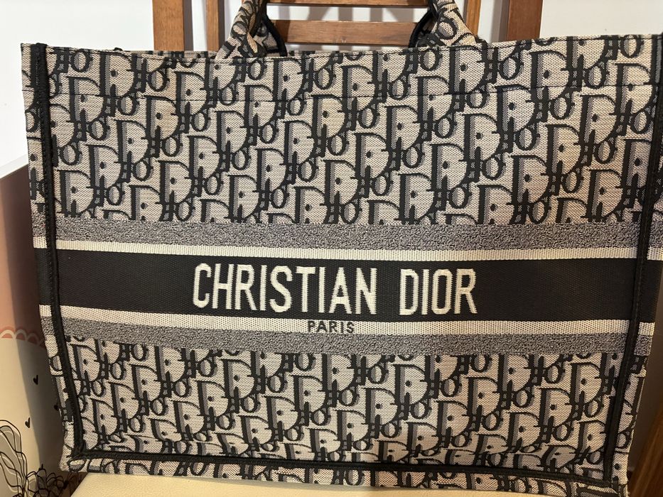 Чанта Dior, без забележки