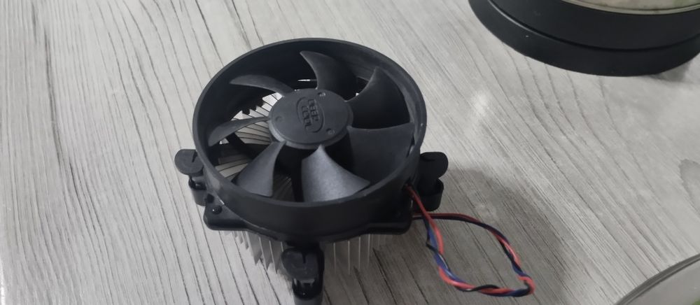 Продам куллер от процессора