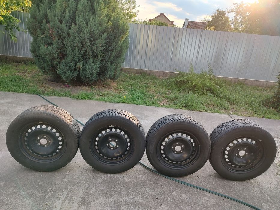 Roți auto 215/60R16 M+S