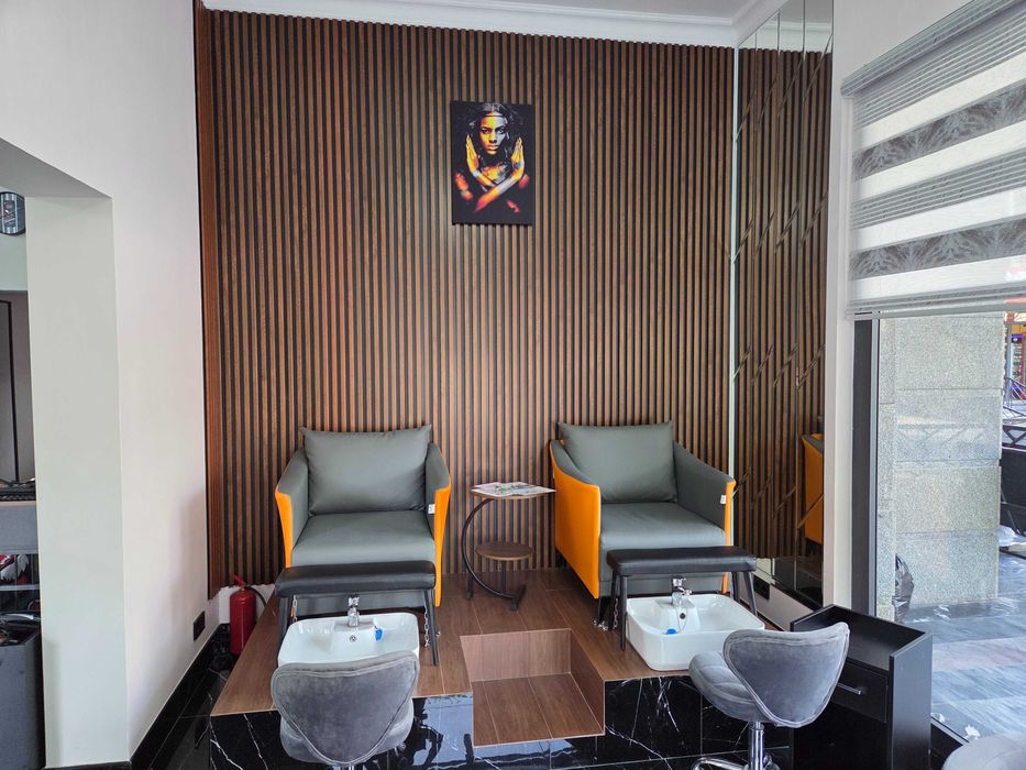 СРОЧНО нужен мастер ногтевого сервиса в студию красоты