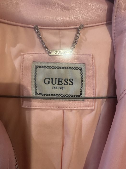 Късо яке GUESS розов цвят, еко кожа