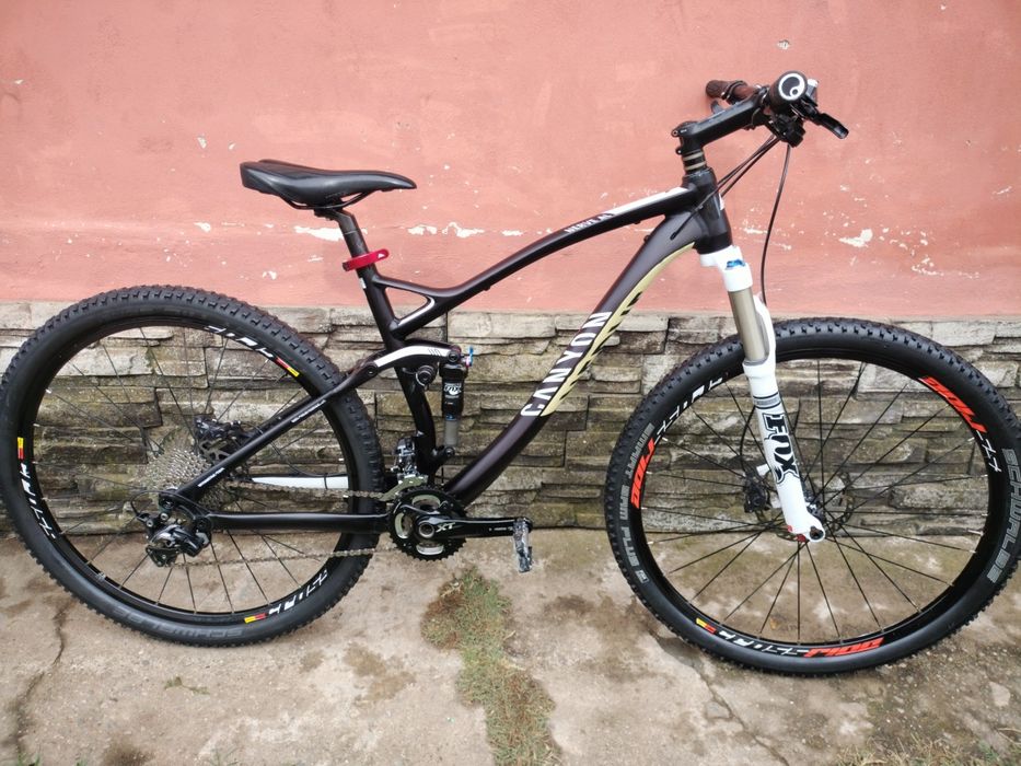 Bicicleta Full suspensie roti 29