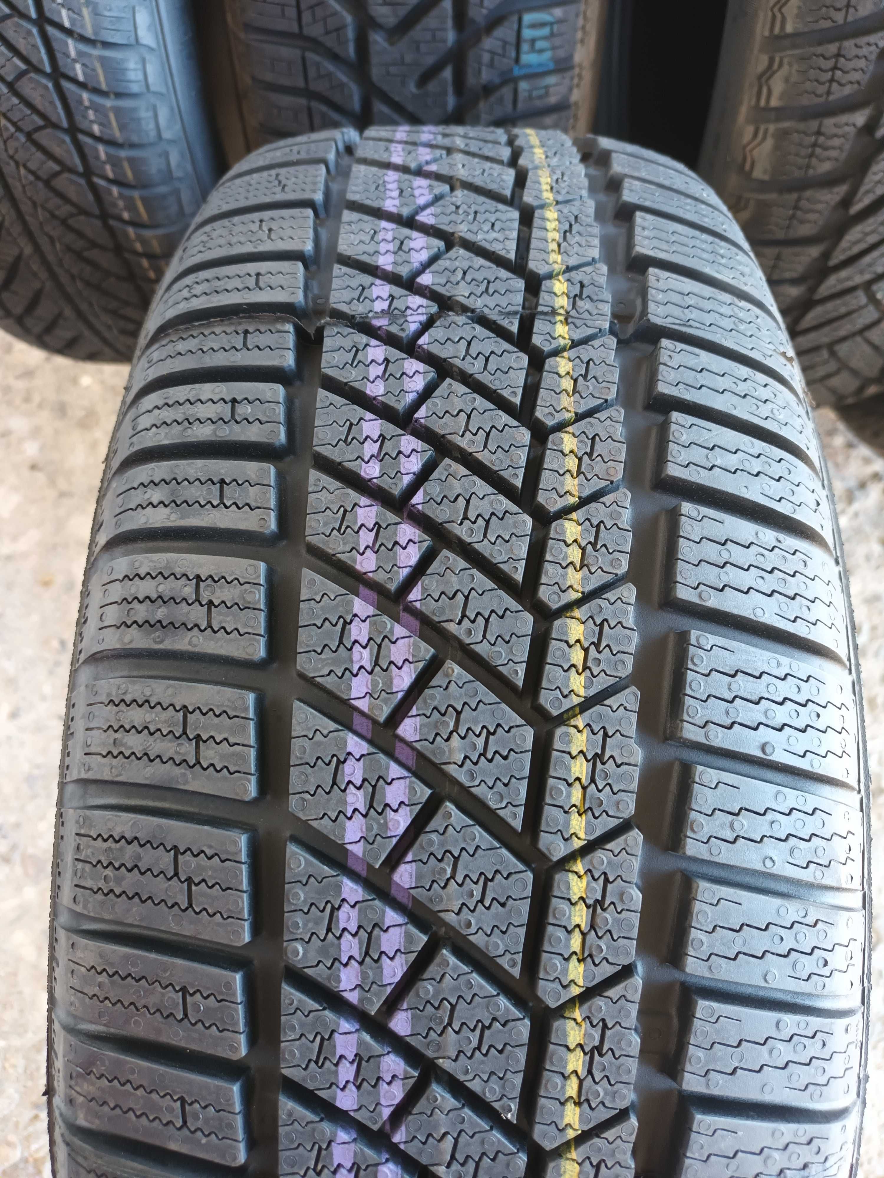 2 Нови зимни гуми 205/55R16 Continental WC TS830P* RUNFLAT 91H Germany