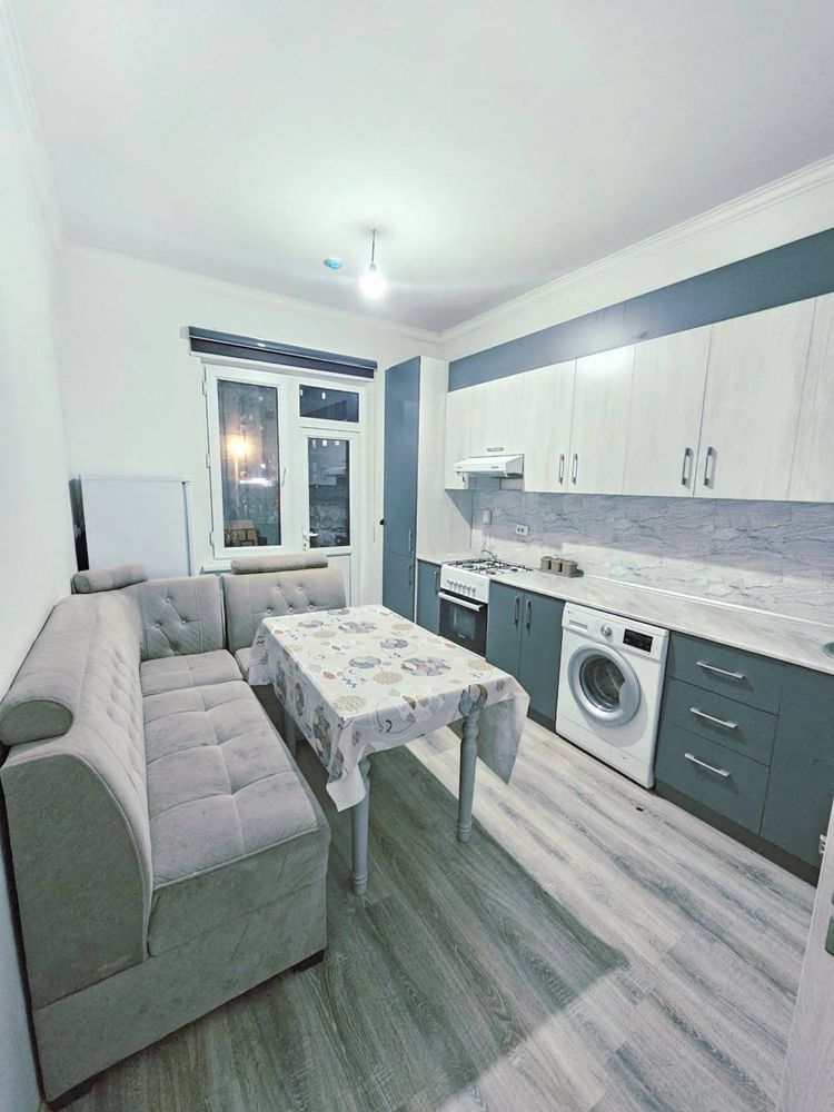 Sergeli yangi darxon-2 , 3 xona mebel texnika 74 kvadrat 2 chi etaj