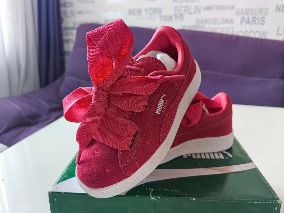 Кецове PUMA Suede Heart Valentine