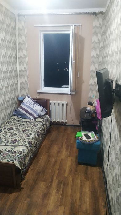 Продам 4 комнатную,Метро Ойбек, Гранд Мир отель,