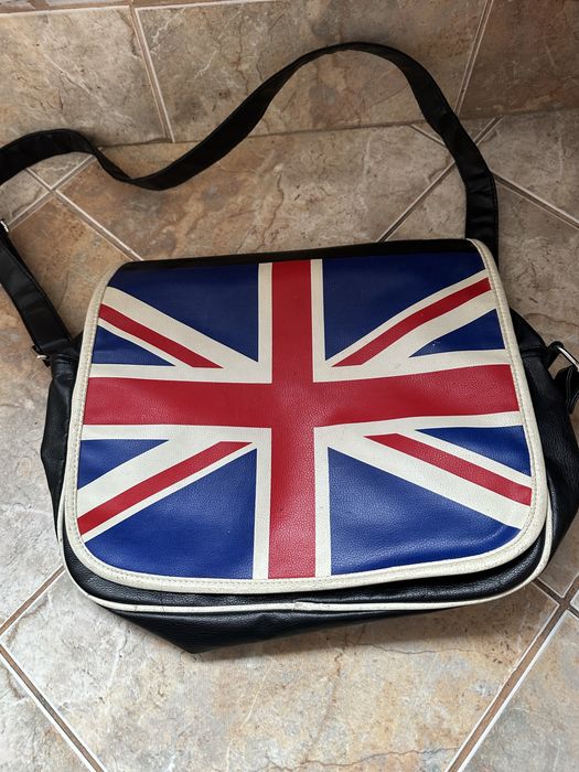 Vand Geanta Barbateasca United Kingdom