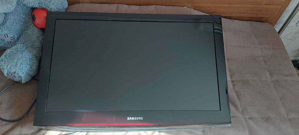 Плазменный телевизор SAMSUNG