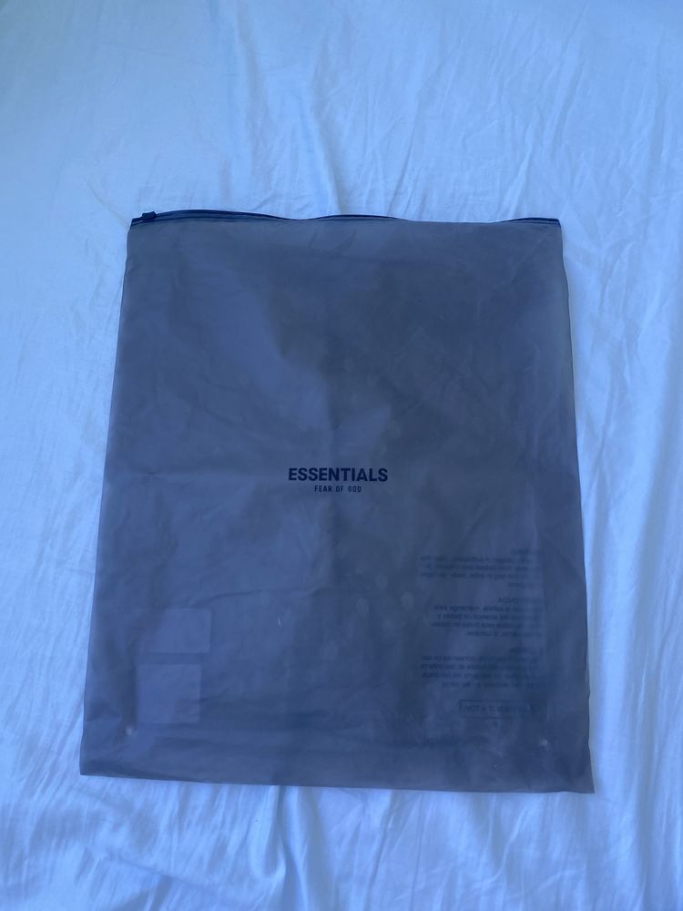 Essentials hoodie light oatmetal САМО ЛИЧНО ПРЕДАВАНЕ