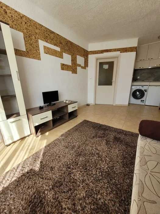 Дава се под наем Двустаен апартамент в София, Студентски град - 11 кв.м за 290.7 € - Снимка #3