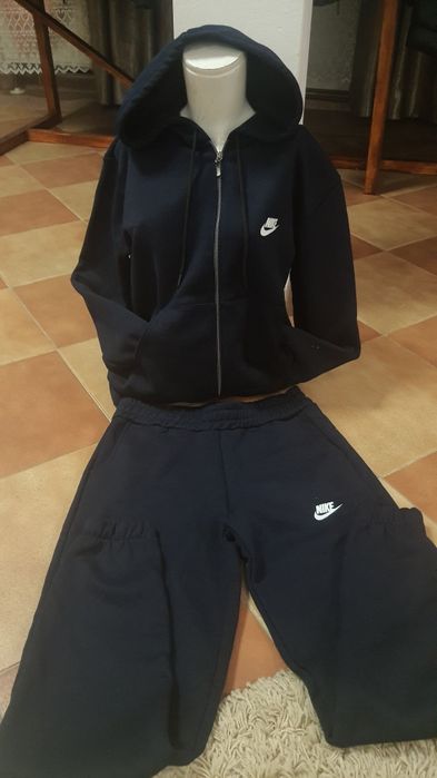 Geacă Nike dama.!
