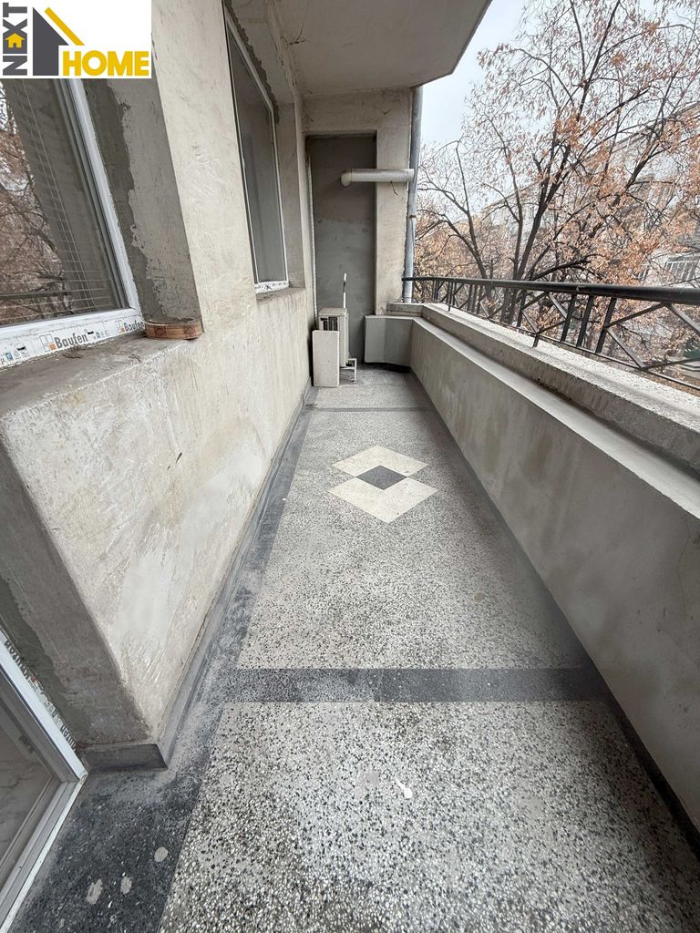 Продава се Многостаен апартамент в Пловдив, Кючук Париж - 140 кв.м за 1572 €/кв.м - Снимка #4