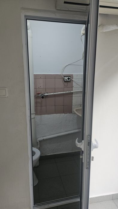 Дава се под наем Магазин в Стара Загора, Център - 40 кв.м за 300 € - Снимка #8