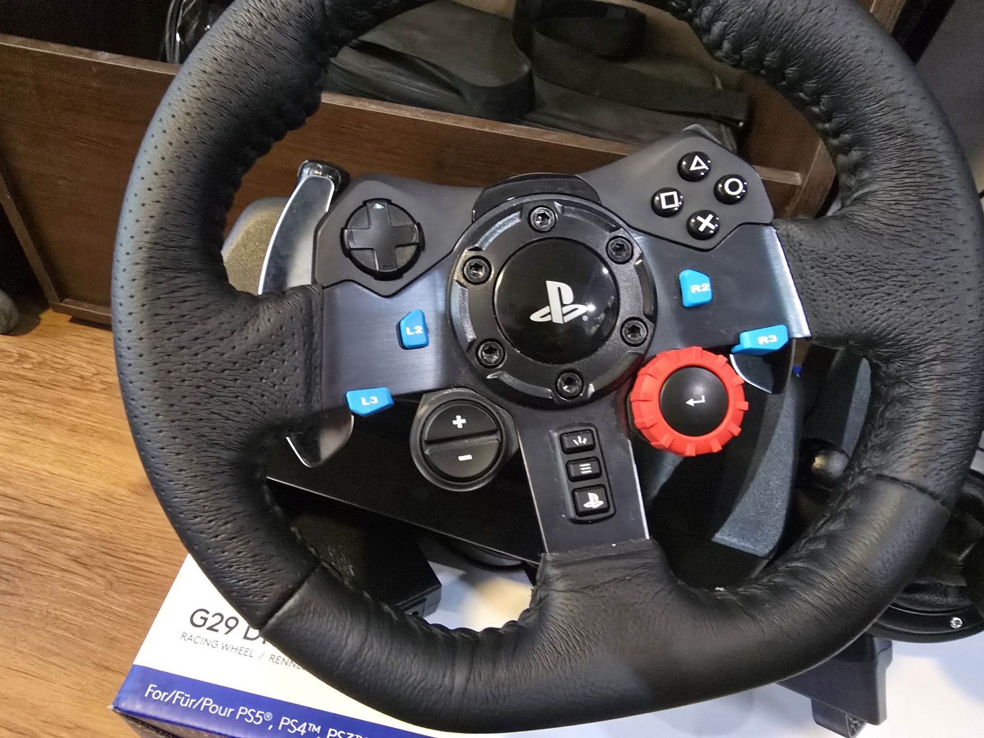Продавам Logitech G29+Shifter