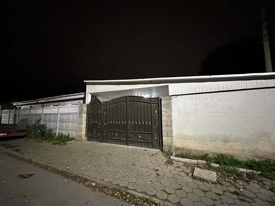 Сдам дом в центре города в аренду на длительный срок