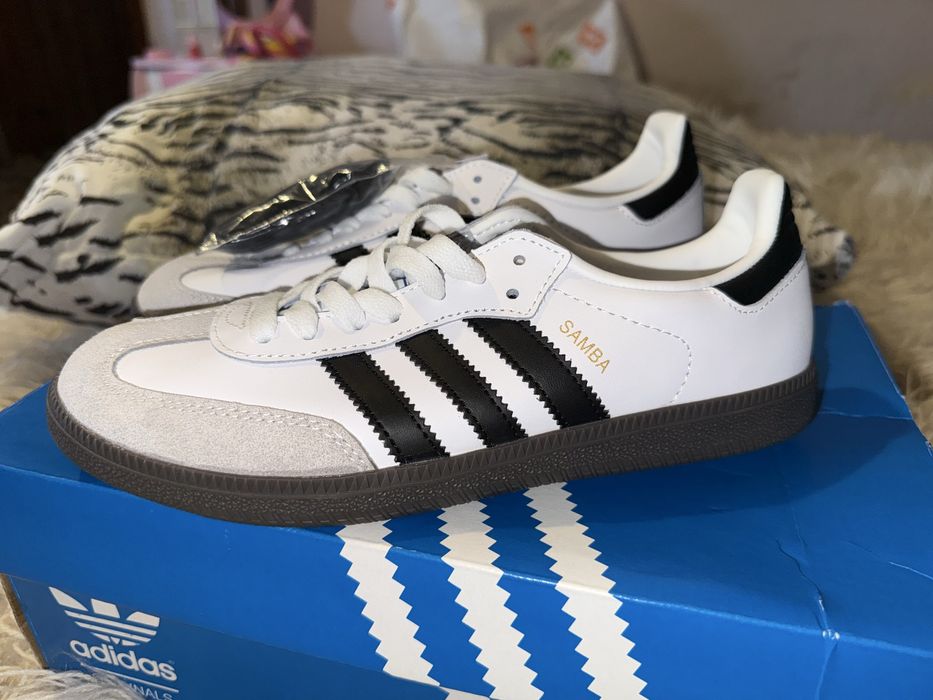 Маратонки адидас Самба