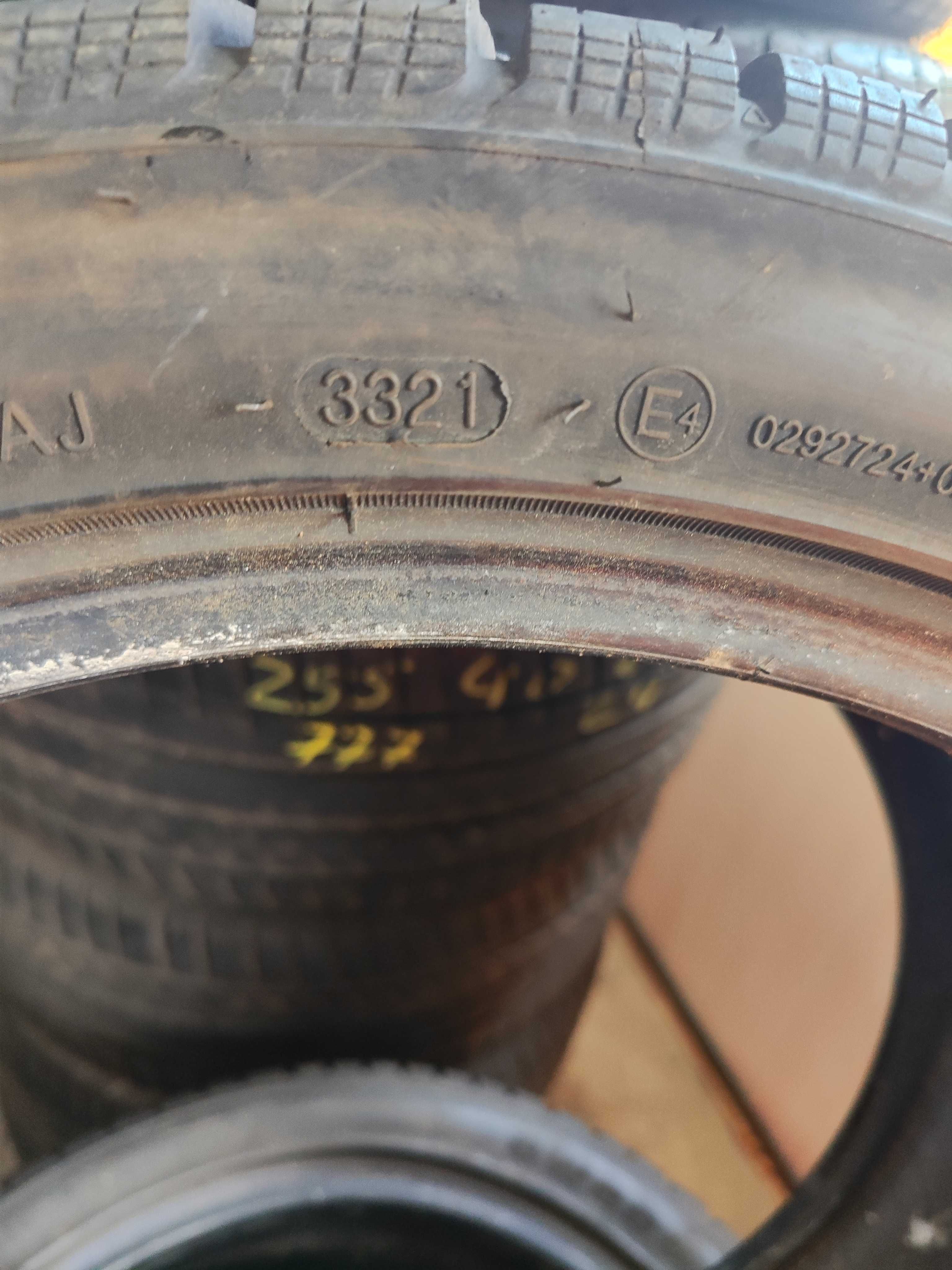 2бр.зимни гуми 245/40/18 Goodride