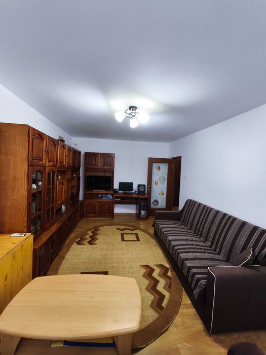 Apartament 3 camere-Crângași/Lacul Morii-500 euro