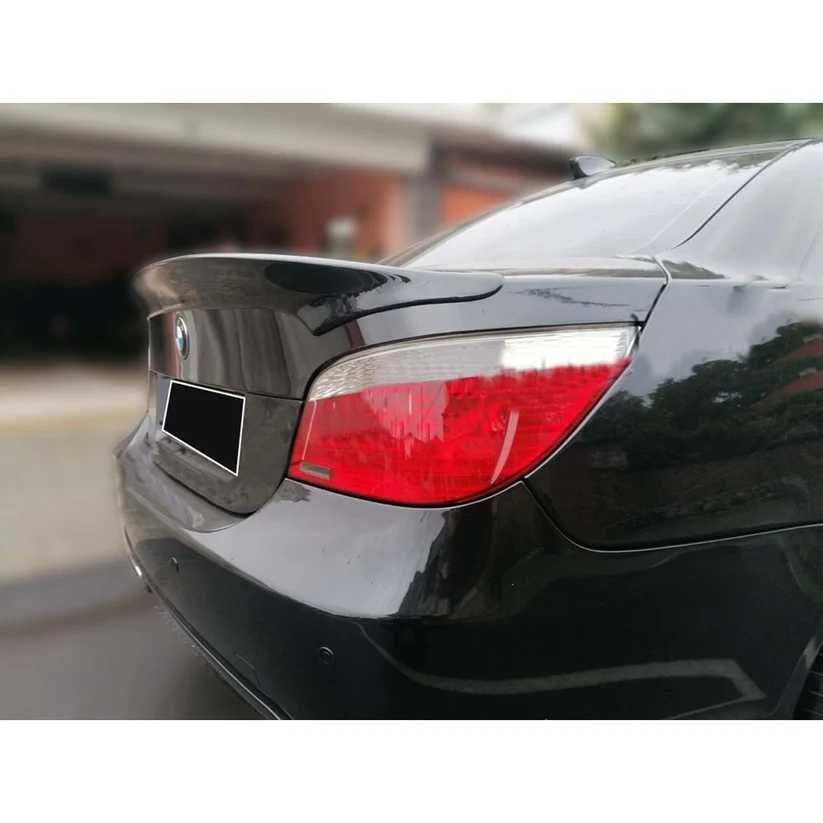 Спойлер за багажник стил CSL за BMW E60 черен пиано лак
