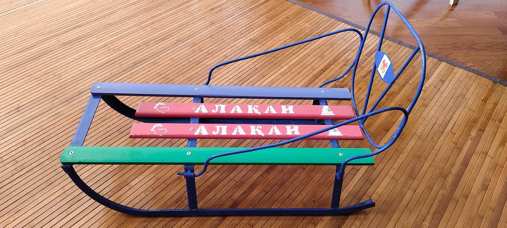 Санки новые детские