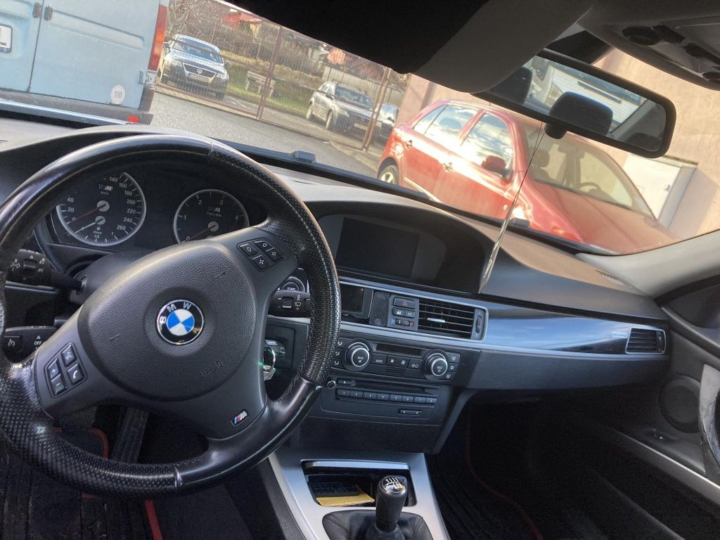 BMW E90 320D M47