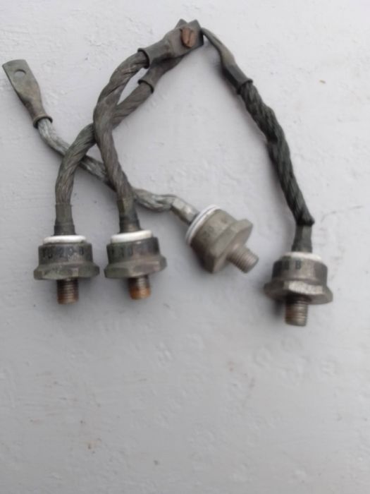 piese electrice ( diode)