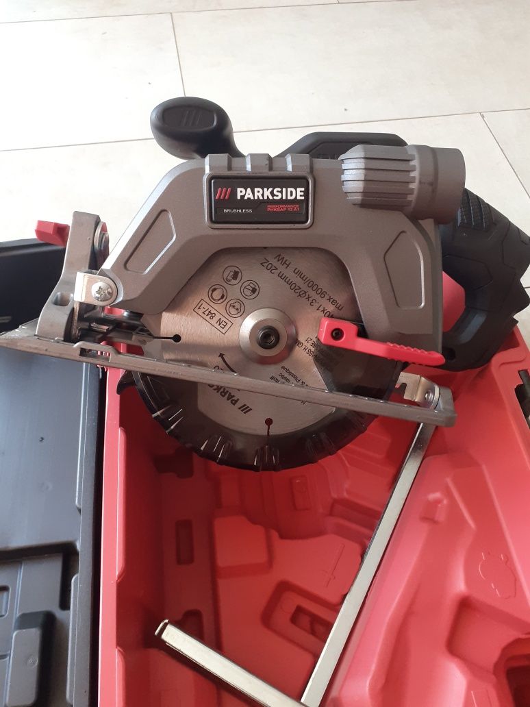 Parkside PHKSAP 12 A1 – 12V акумулаторна циркулярна машина (нова)