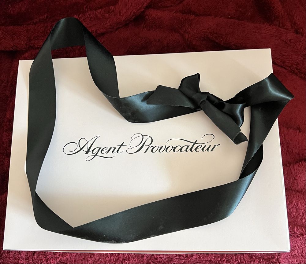 Sutien Agent Provocateur negru nou cu eticheta si ambalaj original