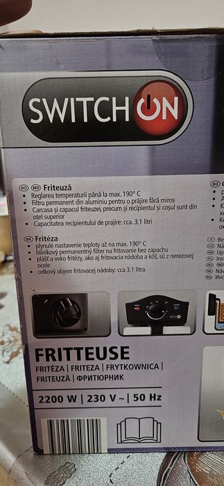 Vând friteuza electrică nefolosită