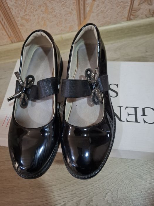 Туфли для девочки