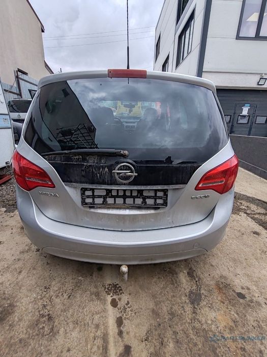 Dezmembrez OPEL MERIVA B S10 2011 1.4 A14NEL 88KW|120HP