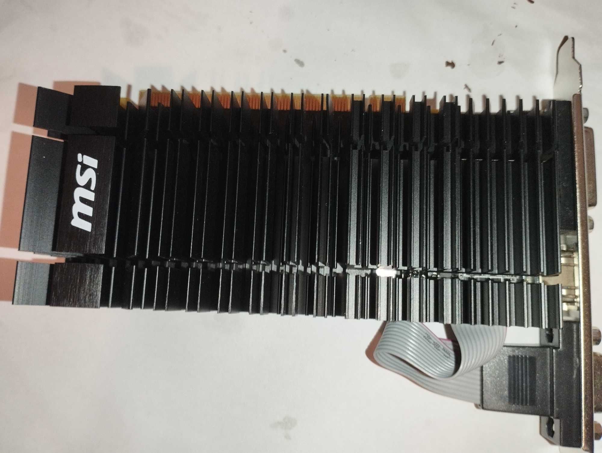 Видео карта 
MSI GT730 +захранване