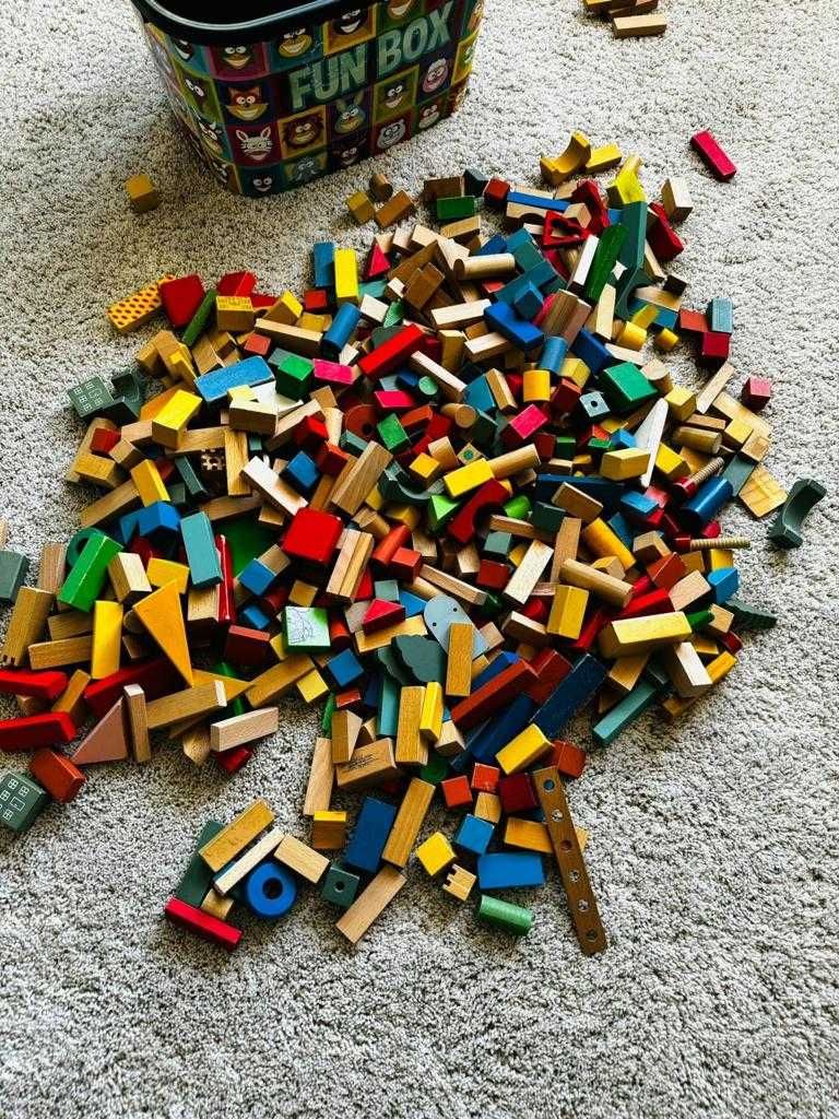 piese lemn joc copii diverse culori cutie inclusa