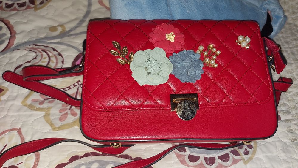 Geanta de umăr, roșie, cu fermoar